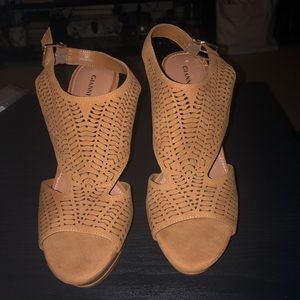 Gianni Bini wedges